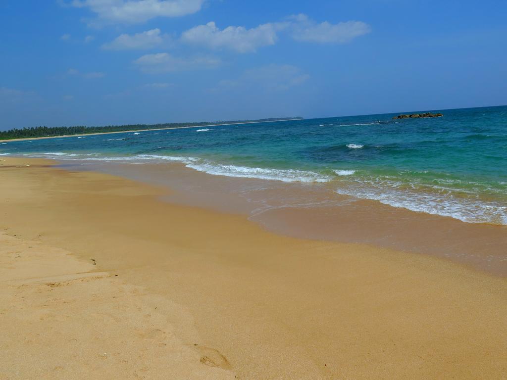 Ananthaya Beach Otel Tangalle Dış mekan fotoğraf