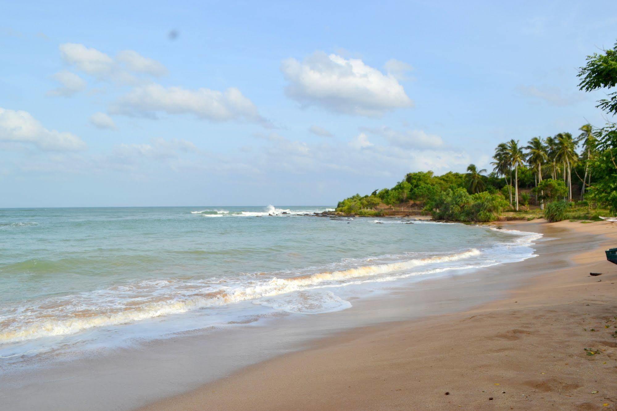 Ananthaya Beach Otel Tangalle Dış mekan fotoğraf